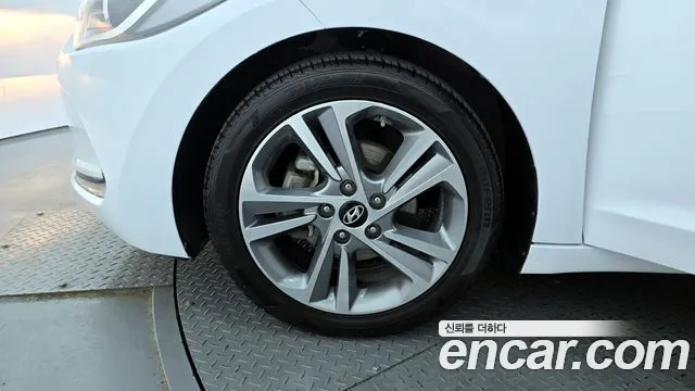 2018 Hyundai Avante AD 1.6 GDI Value Plus Sold VIN KMHD641DBJU731921 – engine bay