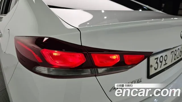 2018 Hyundai Avante AD 1.6 GDI Value Plus Sold VIN KMHD641DBJU745467 – engine bay