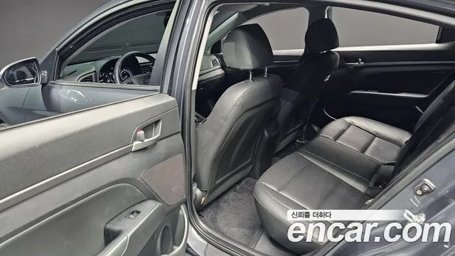 2018 Hyundai Avante AD 1.6 GDI Value Plus Sold VIN KMHD641DBJU752078 – photo 13