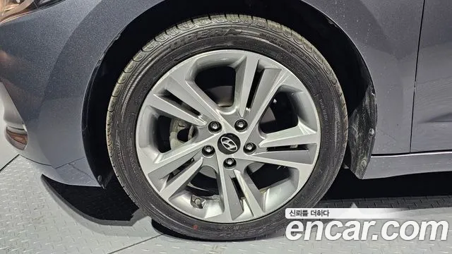 2018 Hyundai Avante AD 1.6 GDI Value Plus Sold VIN KMHD641DBJU752078 – photo 19