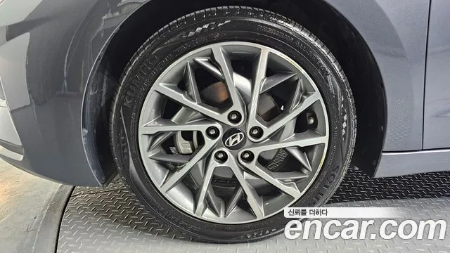 2019 Hyundai The New Avante AD 1.6 Sold VIN KMHD641EEKU769417 – dashboard