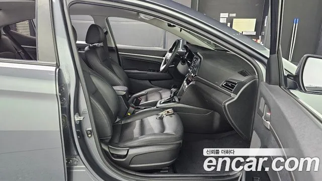 2019 Hyundai The New Avante AD 1.6 Sold VIN KMHD641EEKU769417 – exterior detail