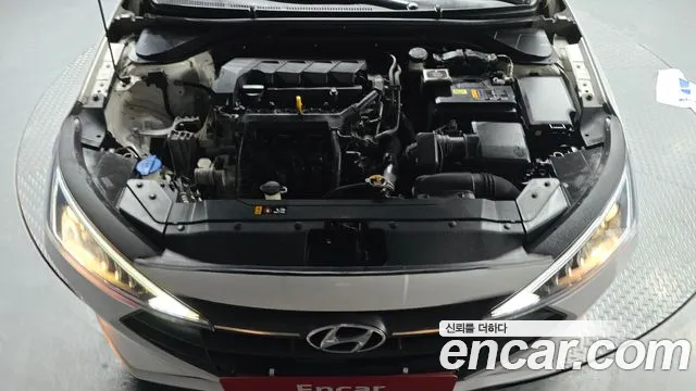2019 Hyundai The New Avante AD 1.6 Sold VIN KMHD641EEKU777898 – dashboard