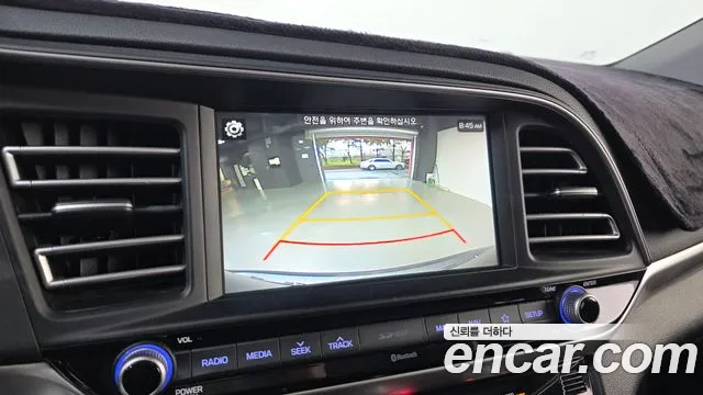 2019 Hyundai The New Avante AD 1.6 Sold VIN KMHD641EEKU786649 – exterior detail