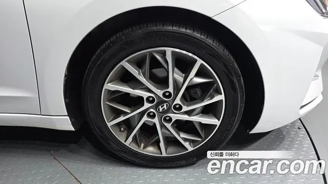 2019 Hyundai The New Avante AD 1.6 VIN KMHD641EEKU816066