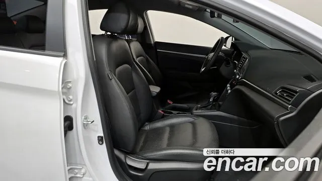 2019 Hyundai The New Avante AD 1.6 Sold VIN KMHD641EEKU828384 – photo 17