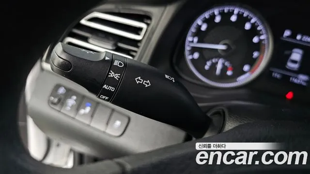 2019 Hyundai The New Avante AD 1.6 Sold VIN KMHD641EEKU828428 – interior seats