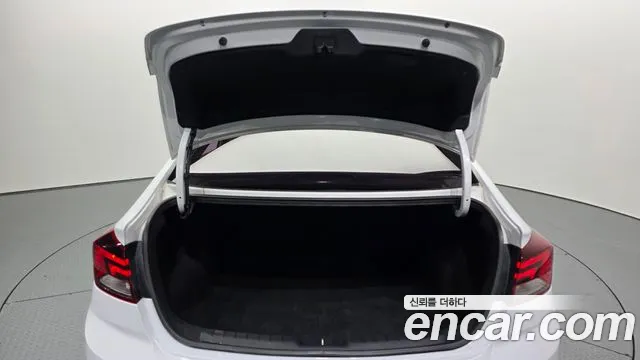 2019 Hyundai The New Avante AD 1.6 Sold VIN KMHD641EEKU829829 – dashboard 2019 Hyundai The New Avante AD 1.6 Sold VIN KMHD641EEKU829829 – dashboard