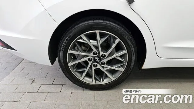 2019 Hyundai The New Avante AD 1.6 Sold VIN KMHD641EEKU838723 – side profile 2019 Hyundai The New Avante AD 1.6 Sold VIN KMHD641EEKU838723 – side profile