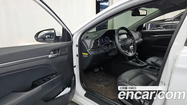 2019 Hyundai The New Avante AD 1.6 Sold VIN KMHD641EEKU838723 – dashboard 2019 Hyundai The New Avante AD 1.6 Sold VIN KMHD641EEKU838723 – dashboard