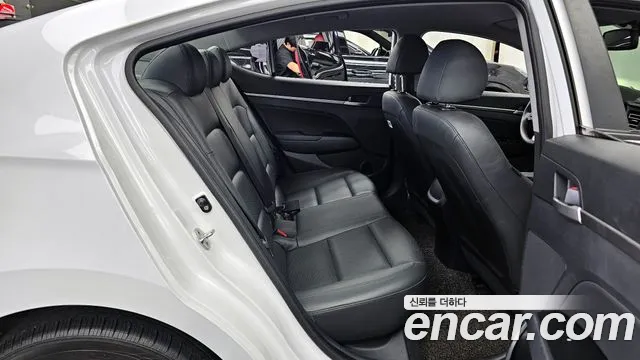 2019 Hyundai The New Avante AD 1.6 Sold VIN KMHD641EEKU838723 – exterior detail 2019 Hyundai The New Avante AD 1.6 Sold VIN KMHD641EEKU838723 – exterior detail