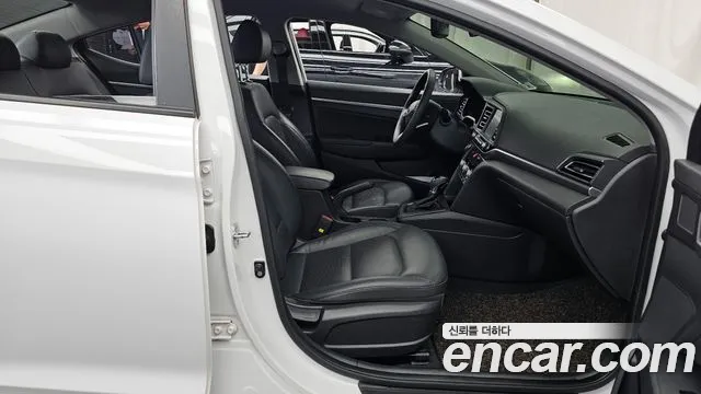 2019 Hyundai The New Avante AD 1.6 Sold VIN KMHD641EEKU838723 – photo 13 2019 Hyundai The New Avante AD 1.6 Sold VIN KMHD641EEKU838723 – photo 13