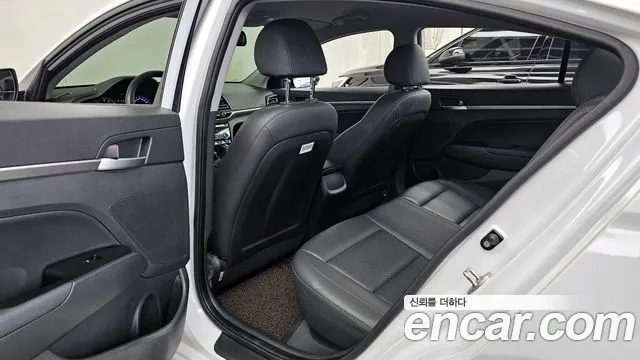 2019 Hyundai The New Avante AD 1.6 Sold VIN KMHD641EEKU838723 – photo 15 2019 Hyundai The New Avante AD 1.6 Sold VIN KMHD641EEKU838723 – photo 15