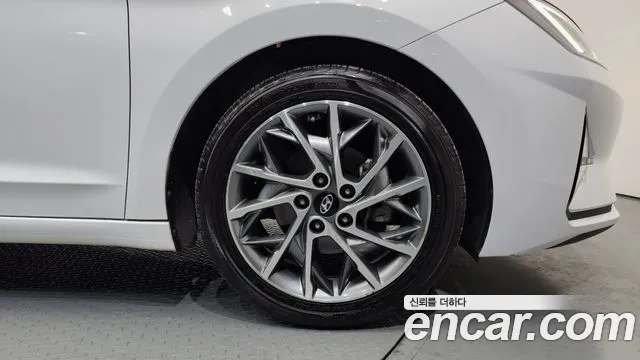 2019 Hyundai The New Avante AD 1.6 Sold VIN KMHD641EEKU840233 – interior seats