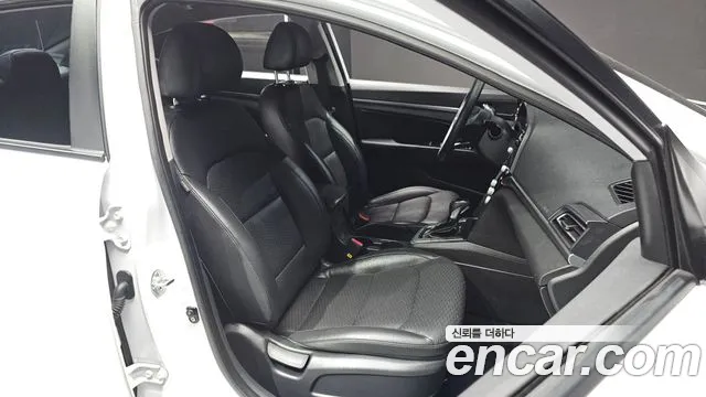 2019 Hyundai The New Avante AD 1.6 Sold VIN KMHD641EEKU866394 – interior seats