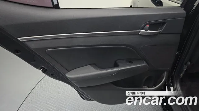 2020 Hyundai The New Avante AD 1.6 Sold VIN KMHD641EELU019162 – trunk area