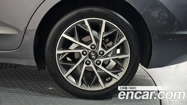 2020 Hyundai The New Avante AD 1.6 Sold VIN KMHD641EELU923467 – photo 17 2020 Hyundai The New Avante AD 1.6 Sold VIN KMHD641EELU923467 – photo 17