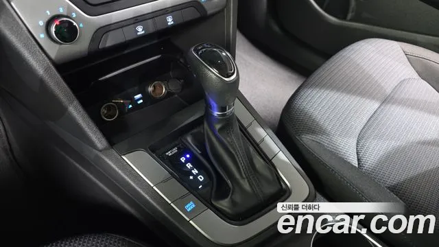 2018 Hyundai Avante AD 1.6 LPI Style (Rental Car) Sold VIN KMHD641LBJU758247 – photo 28
