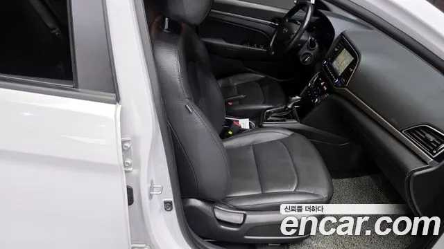 2017 Hyundai Avante AD 1.6 GDI Smart Sold VIN KMHD741DBHU256791 – undercarriage