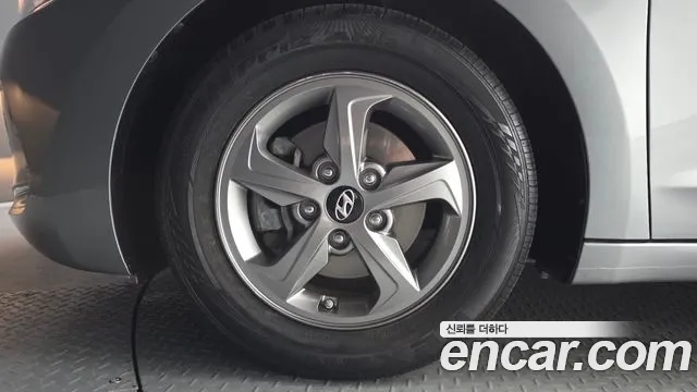 2017 Hyundai Avante AD 1.6 GDI Smart VIN KMHD741DBHU359464