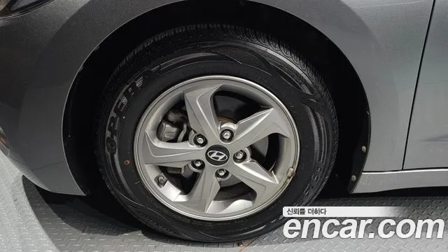 2017 Hyundai Avante AD 1.6 GDI Smart Sold VIN KMHD741DBHU409291 – photo 16