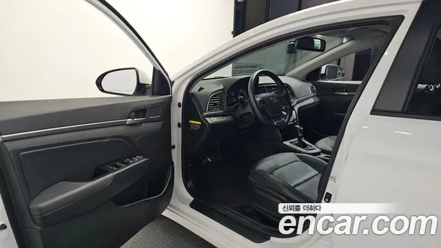 2018 Hyundai Avante AD 1.6 GDI Smart Sold VIN KMHD741DBJU515151 – photo 16