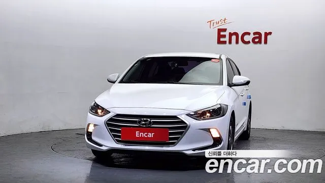 2018 Hyundai Avante Ad 1.6 Gdi Smart Sold VIN KMHD741DBJU585579 – front exterior