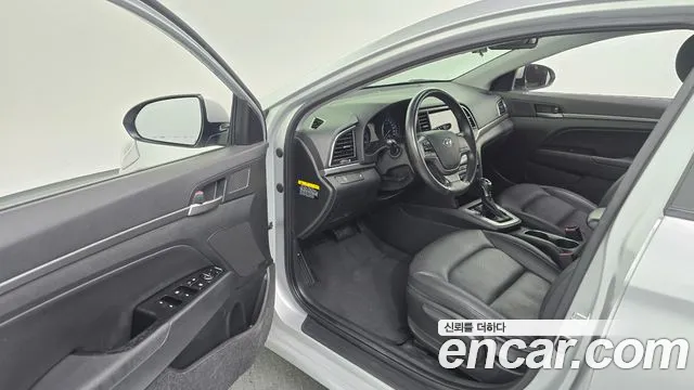 2018 Hyundai Avante AD 1.6 GDI Smart Sold VIN KMHD741DBJU683332 – side profile