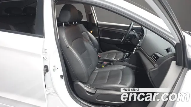 2019 Hyundai The New Avante AD 1.6 Sold VIN KMHD741EEKU772209 – interior seats
