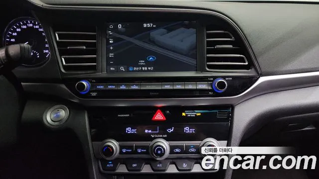 2019 Hyundai The New Avante AD 1.6 Sold VIN KMHD741EEKU843543 – exterior detail