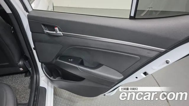 2019 Hyundai The New Avante AD 1.6 Sold VIN KMHD741EEKU848427 – side profile