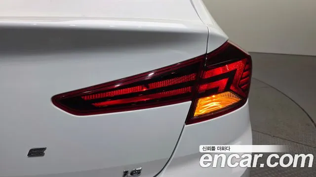 2019 Hyundai The New Avante AD 1.6 Sold VIN KMHD741EEKU848427 – exterior detail