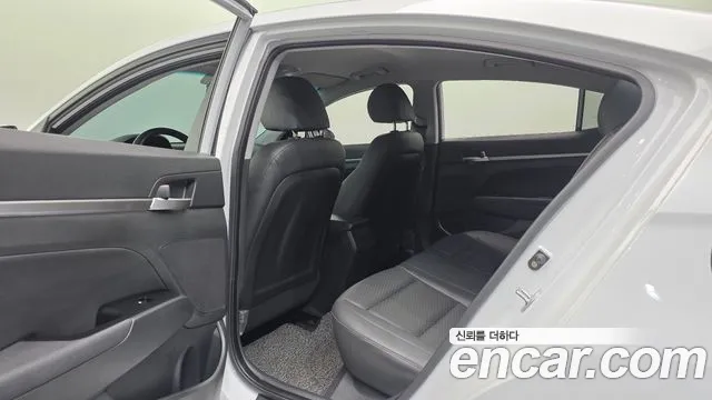 2019 Hyundai The New Avante AD 1.6 Sold VIN KMHD741EEKU848427 – photo 12