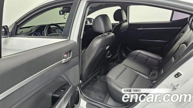 2019 Hyundai The New Avante AD 1.6 Sold VIN KMHD741EEKU862492 – interior seats 2019 Hyundai The New Avante AD 1.6 Sold VIN KMHD741EEKU862492 – interior seats