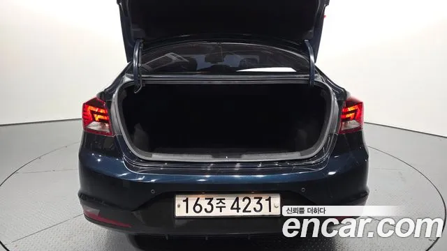 2019 Hyundai The New Avante AD 1.6 Sold VIN KMHD741EEKU894613 – front exterior 2019 Hyundai The New Avante AD 1.6 Sold VIN KMHD741EEKU894613 – front exterior