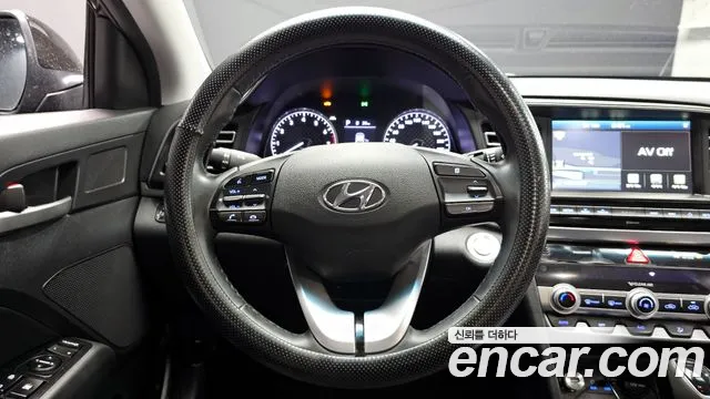 2019 Hyundai The New Avante AD 1.6 Sold VIN KMHD741EEKU900807 – dashboard