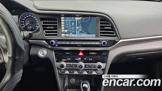 2020 Hyundai The New Avante AD 1.6 Sold VIN KMHD741EELU037284 – exterior detail