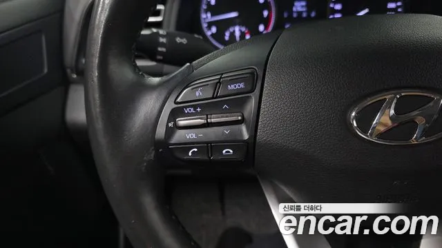 2020 Hyundai The New Avante Ad 1.6 Sold VIN KMHD741EELU053040 – front exterior