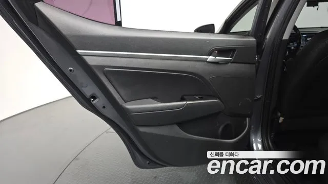 2020 Hyundai The New Avante AD 1.6 Sold VIN KMHD741EELU940374 – exterior detail