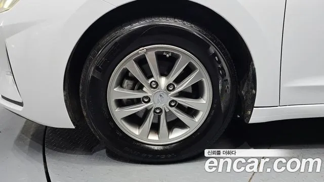 2019 Hyundai The New Avante AD 1.6 Diesel Sold VIN KMHD741UGKU896687 – undercarriage 2019 Hyundai The New Avante AD 1.6 Diesel Sold VIN KMHD741UGKU896687 – undercarriage
