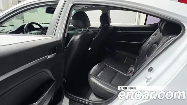 2019 Hyundai The New Avante AD 1.6 Diesel Sold VIN KMHD741UGKU896687 – photo 11 2019 Hyundai The New Avante AD 1.6 Diesel Sold VIN KMHD741UGKU896687 – photo 11