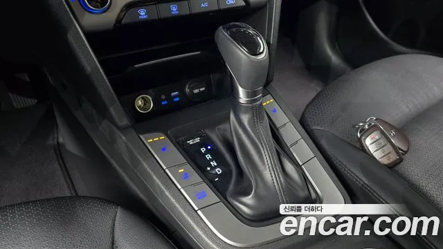 2017 Hyundai Avante AD 1.6 GDI Modern Sold VIN KMHD841DBHU408720 – photo 11