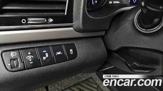 2018 Hyundai Avante Ad 1.6 Gdi Modern Sold VIN KMHD841DBJU509284 – front exterior