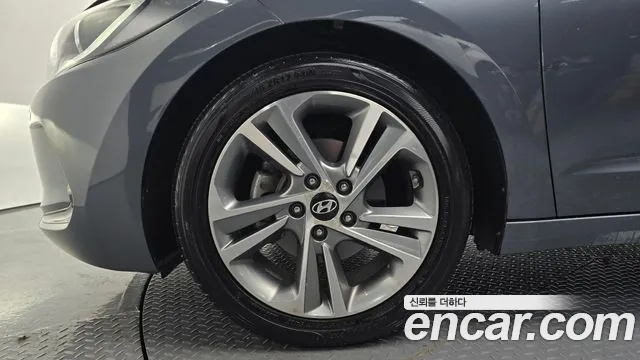2018 Hyundai Avante AD 1.6 GDI Modern Sold VIN KMHD841DBJU574615 – photo 12