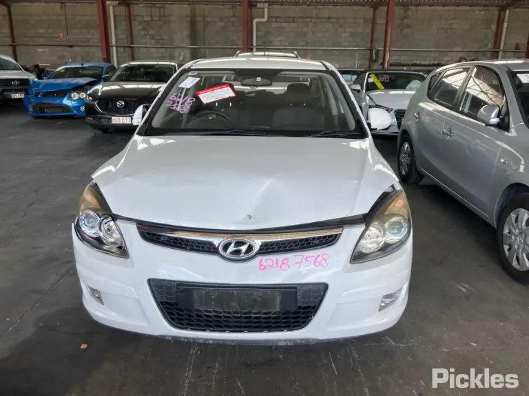 2011 Hyundai i30 Damaged VIN KMHDB51EMBU354065 – photo 20