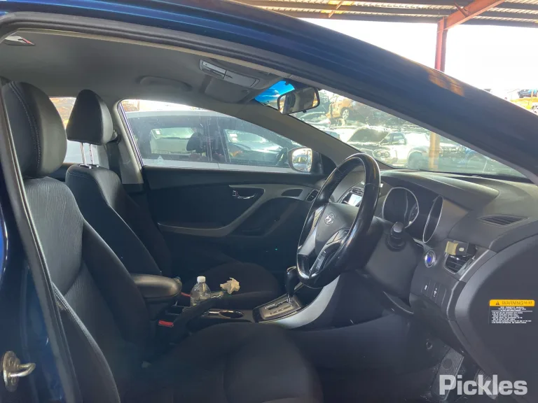 2013 Hyundai Elantra Damaged VIN KMHDH41EMDU804422 – engine bay