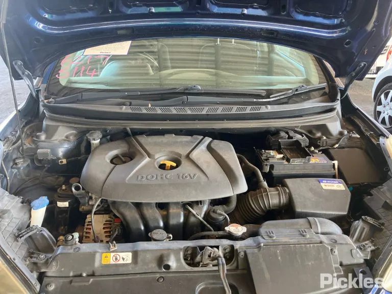 2013 Hyundai Elantra Damaged VIN KMHDH41EMDU804422 – trunk area