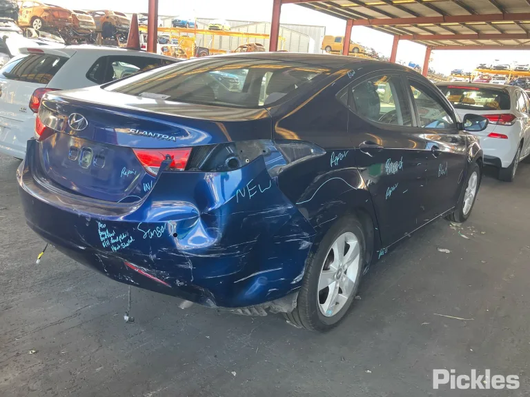 2013 Hyundai Elantra Damaged VIN KMHDH41EMDU804422 – odometer reading