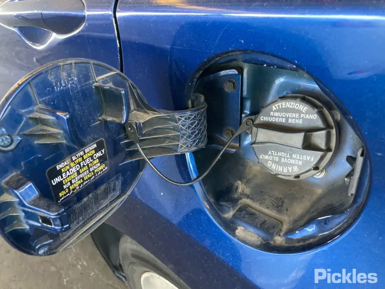 2013 Hyundai Elantra Damaged VIN KMHDH41EMDU804422 – photo 16
