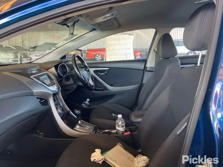 2013 Hyundai Elantra Damaged VIN KMHDH41EMDU804422 – photo 19